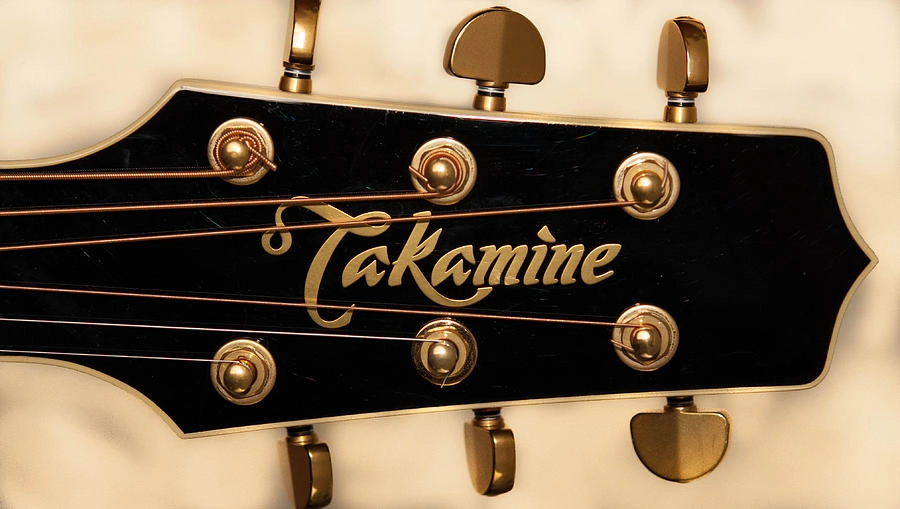 Guitar Takamine cũ chính hãng Guitar Takamine cũ chính hãng vintage tại Guitar Sài Gòn
